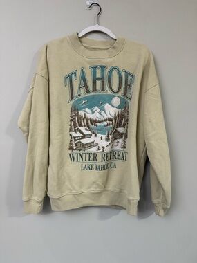 Tahoe Winter Retreat Graphic Sweatshirt - Cream